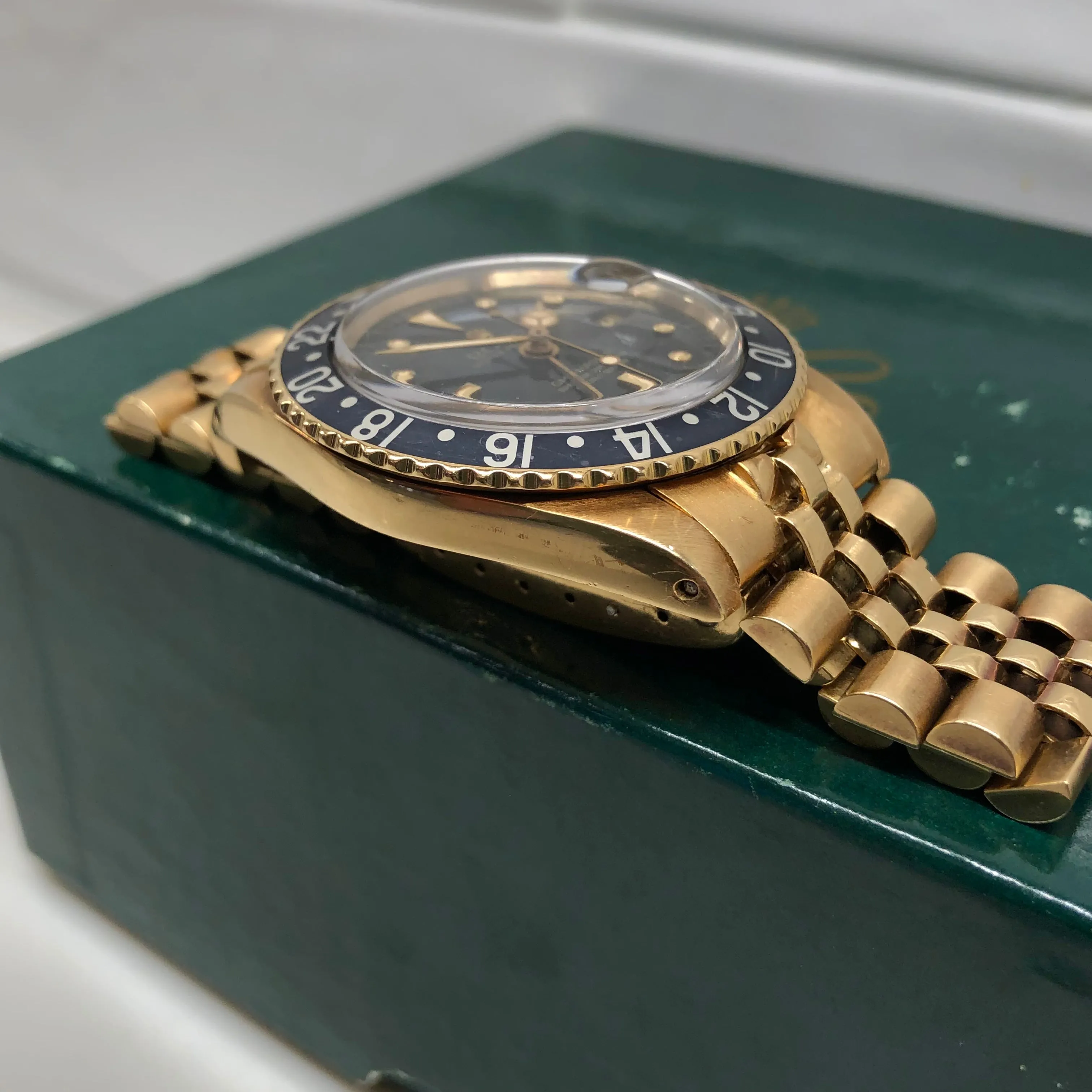 1969 Rolex GMT MASTER 1675 Black Nipple Dial 18K Yellow Gold Automatic Wristwatch