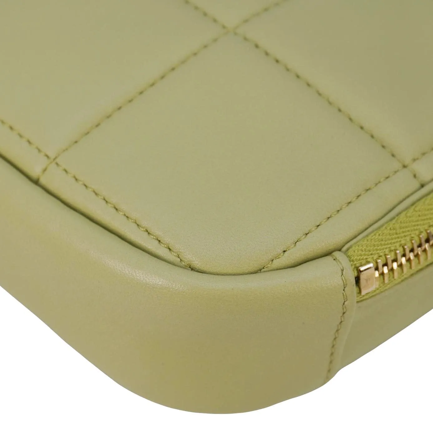 CHANEL Diamond Quilted Lambskin Leather Coin Purse Chain Crossbody Bag Green