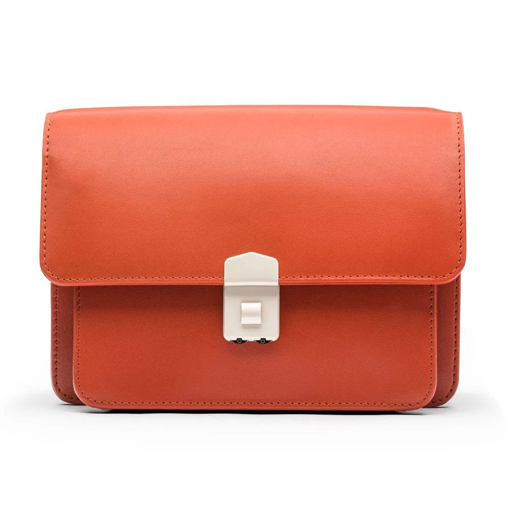 Men's Leather A5 Expandable Clutch Bag - Light Tan